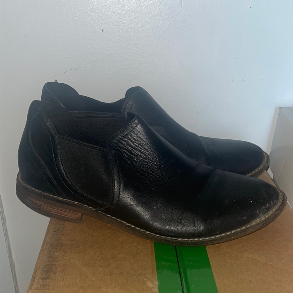 Lifestride Black Leather Shoes for women size 7D